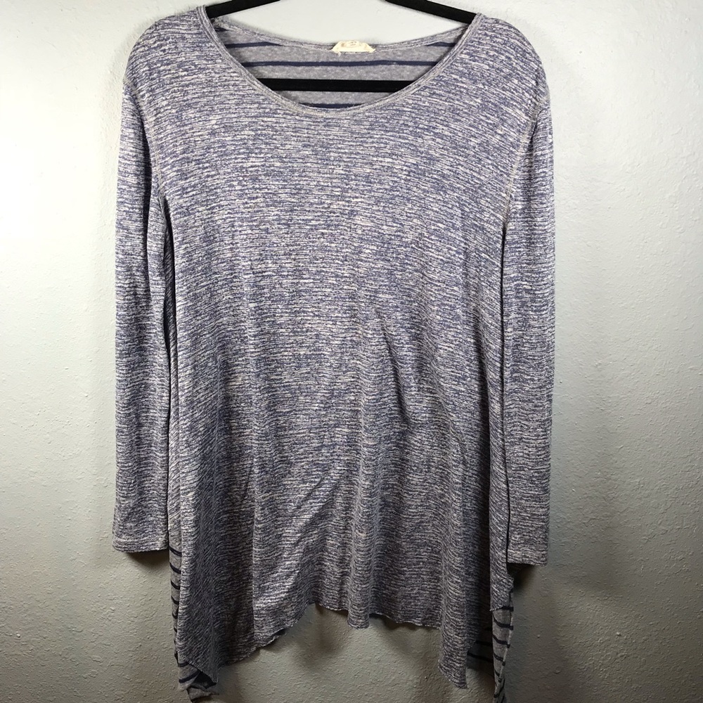 Oddy blue and gray Long sleeve top size Medium‎